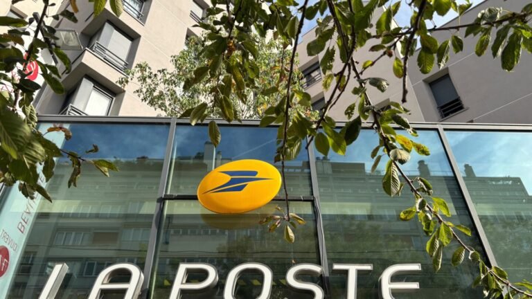 Pro-Russian Hackers Target France’s Postal Service in Bold Cyberattack