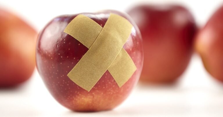 Apple Breaks Tradition to Embrace AI Innovation